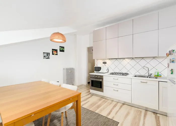 Spazioso Nel Centro Della Citta Apartment