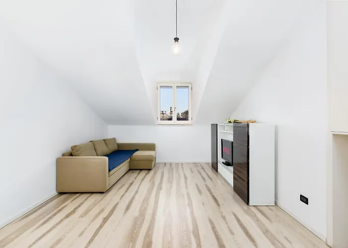 Spazioso Nel Centro Della Citta Apartment